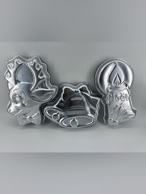VTG Christmas Cake Pans Lot Wilton